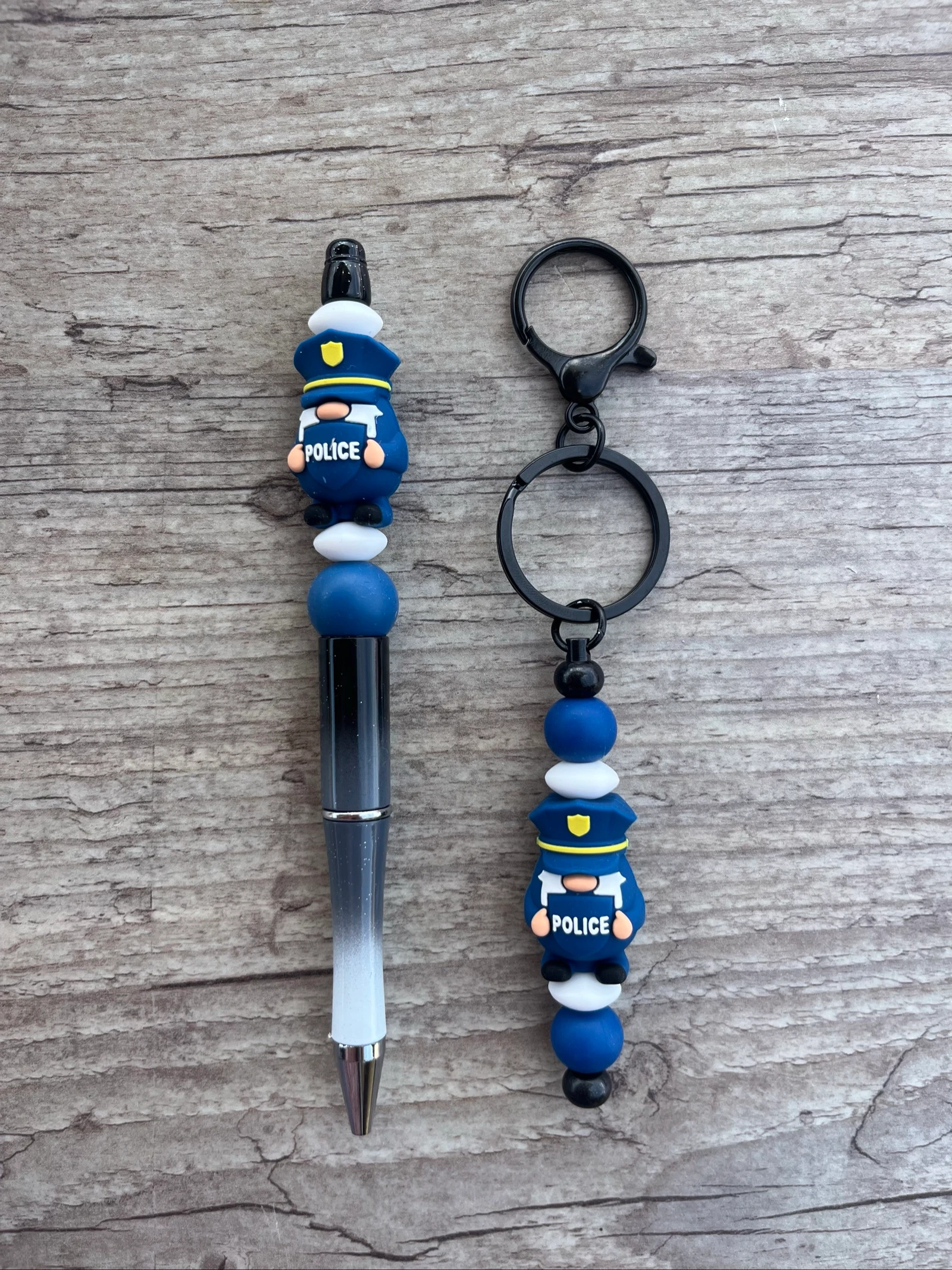 Stylo et porte clé 